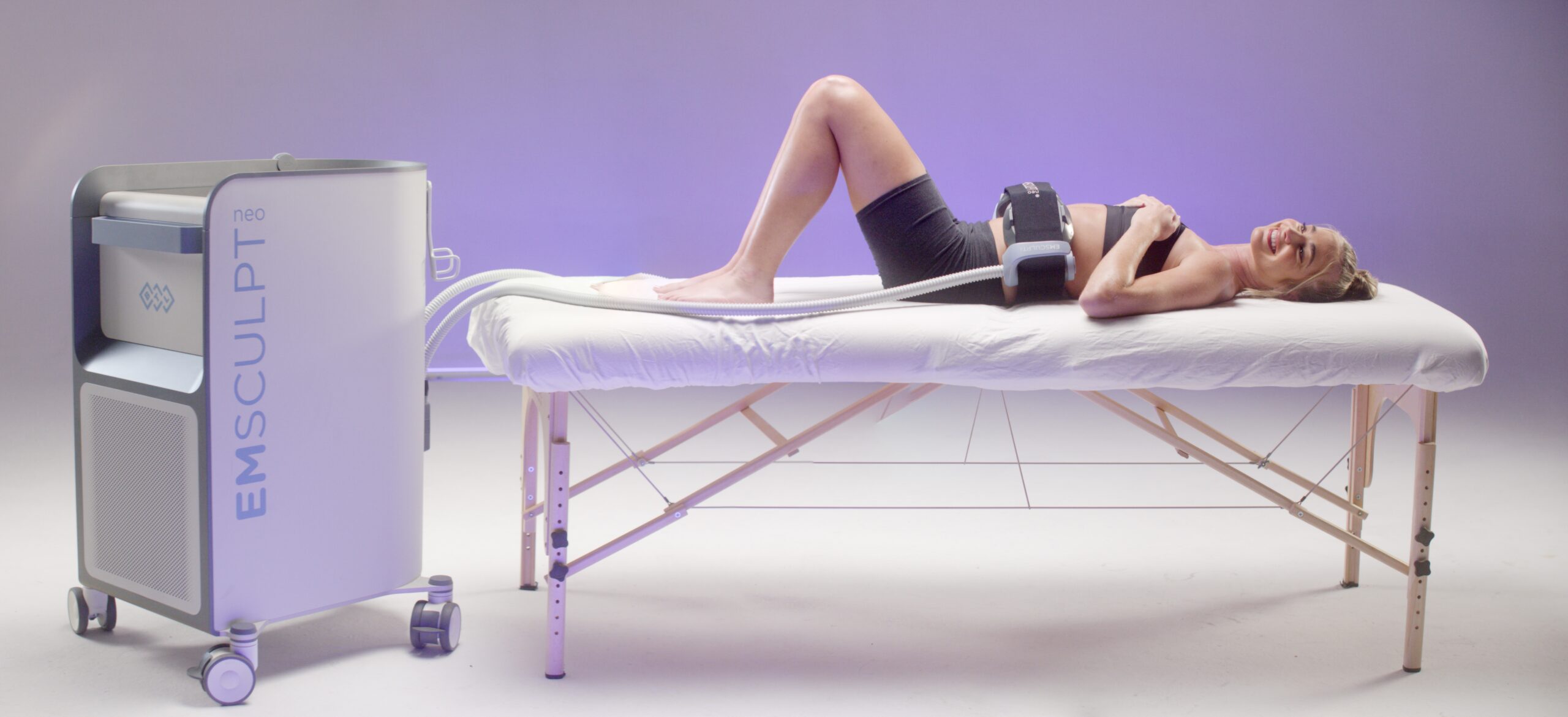 Emsculpt_Neo_PIC_Female-Lateral-Abdomen_01_ENUS100